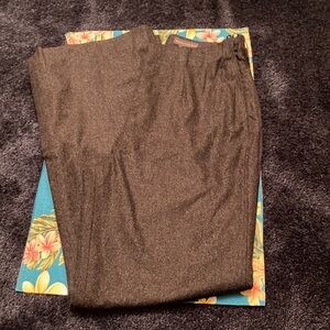 Women’s Banana Republic Pants. NWT. Size 10. Lindsay Pant in gray wool.
